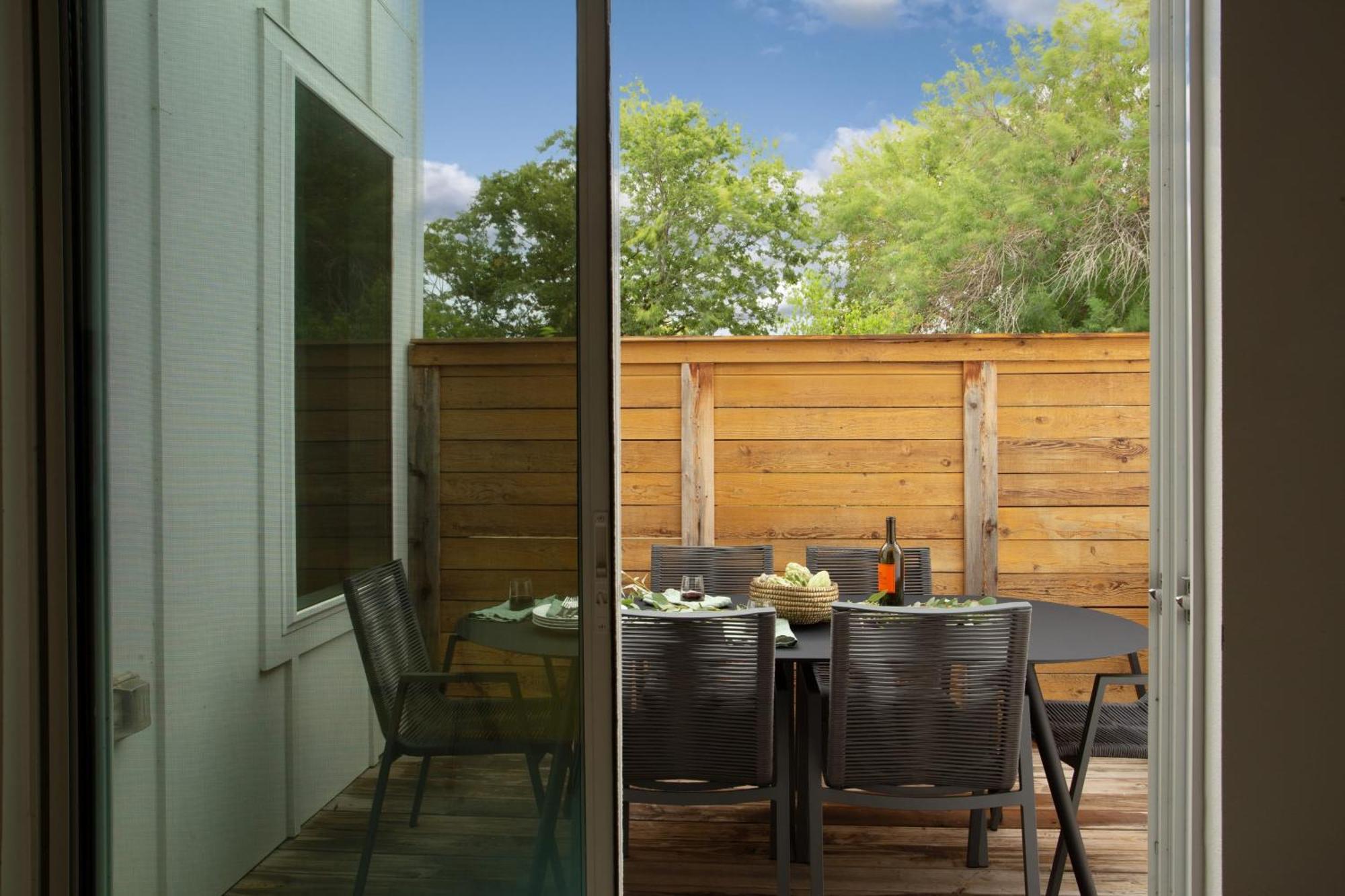 Melody By Avantstay Peloton Included Sleek Home Austin Exterior photo