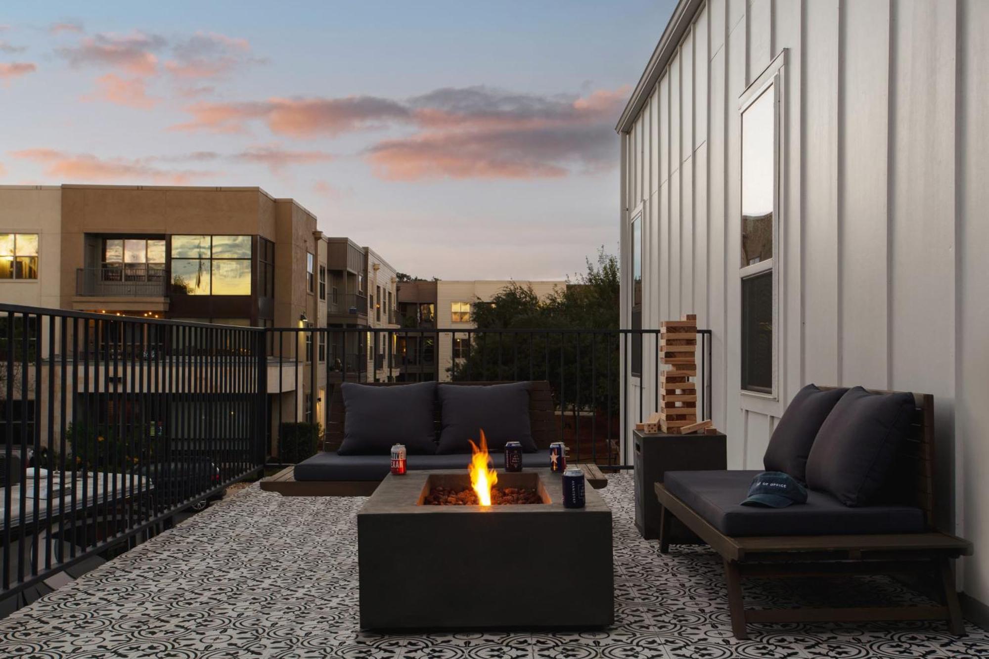 Melody By Avantstay Peloton Included Sleek Home Austin Exterior photo